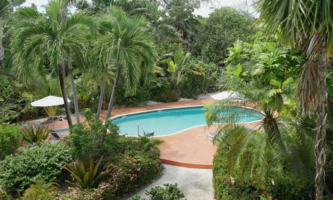 West Bay Cottage | Exclusive Cottage Steps from 7-Mile Beach