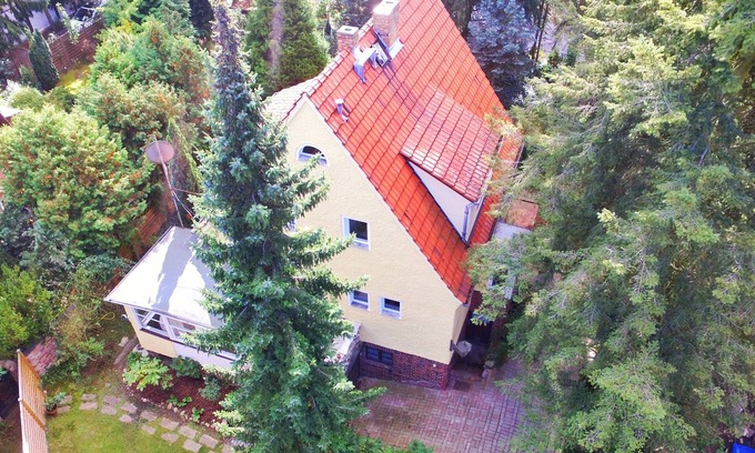 Stahnsdorf House | Exclusive detached house with garden between Berlin and Potsdam.
