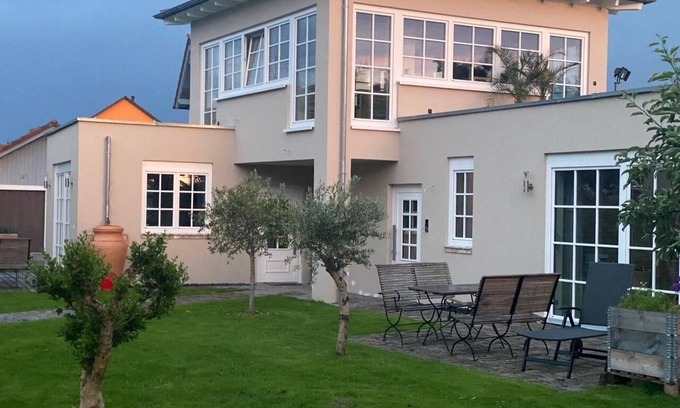 Schorndorf Apartment | Exclusive Ferienwohnung 40 m² und Außen Terrasse in Komplettausstattung