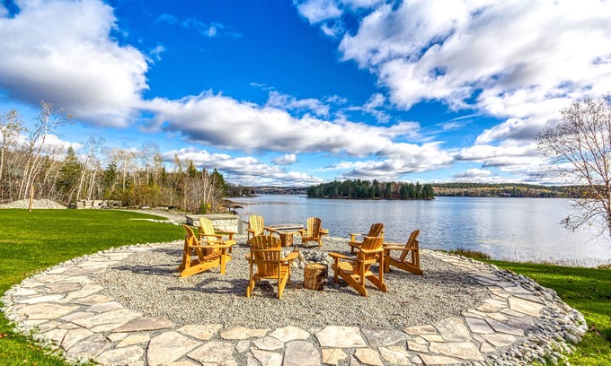 Garson Villa | Exclusive Private Waterfront Escape for Big Groups on 4 Acres