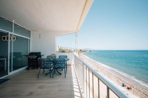Buenas Noches Apartment | Exclusive Sea View Apartment EHHouse