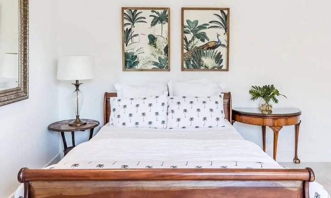 Buderim Cottage | Exclusive use boutique luxury holiday residence with outdoor bath