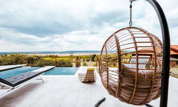 Budajeno Ski Chalet | Exclusive village guest house close to Budapest with awesome pool.