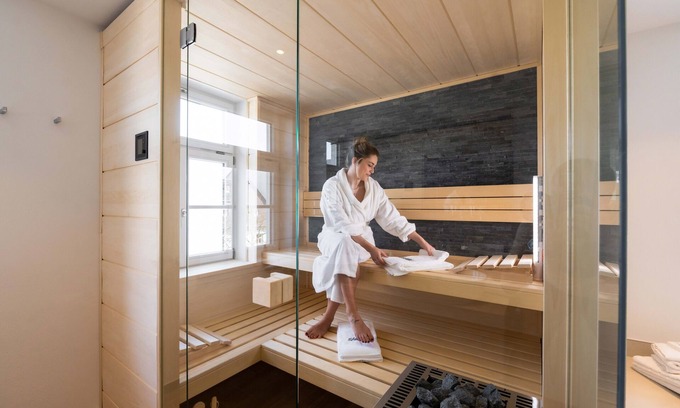 Lichtenberg Apartment | Exclusively furnished 5-star 90 m2 apartment - Wellness Lodge II