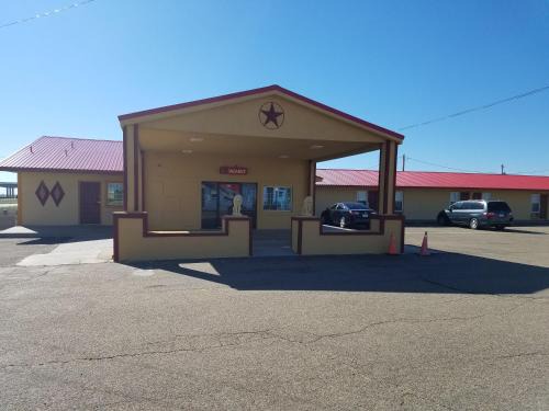 Panhandle Hotel | Executive Inn