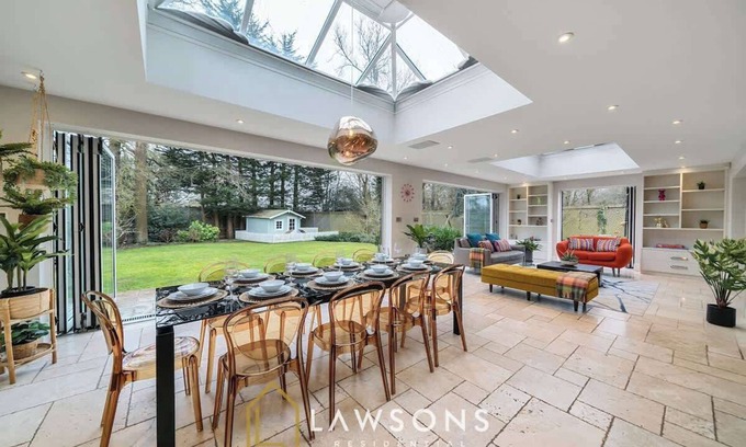 Windsor House | Executive Living by Lawsons- moments from Legoland