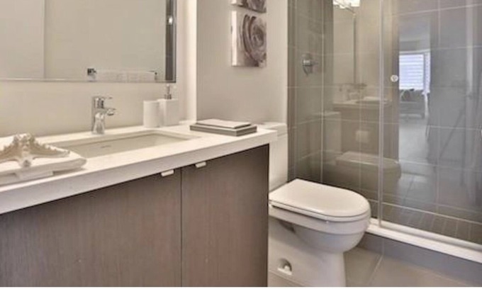 Bloor-Yorkville Apartment | Executive two bedroom condo in Toronto’s prized Yorkville