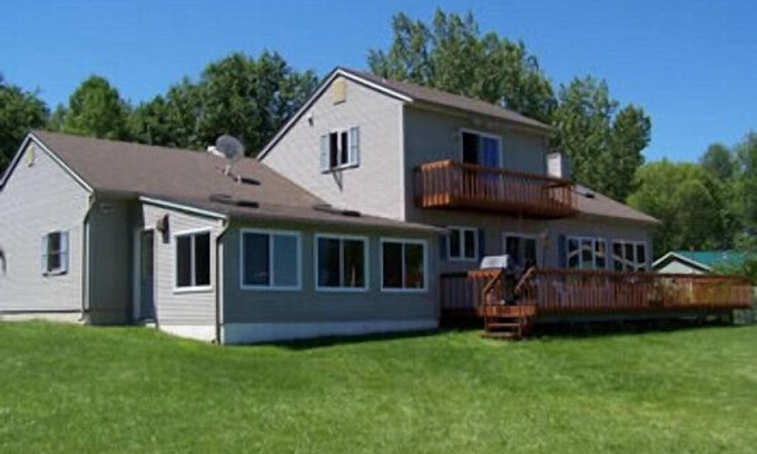 North Hero House | Expansive 3 BR 2 Bath Lakefront Home - Dog Friendly - Boat Lift Available