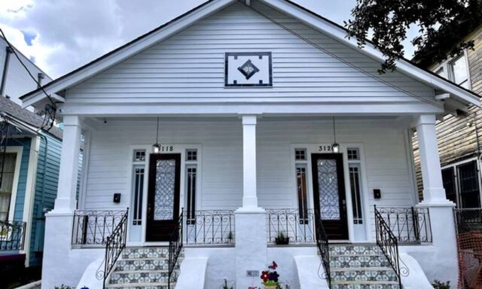 Mid-City House | Experience Historic Mid-City 2 Bedroom Charm near Canal St