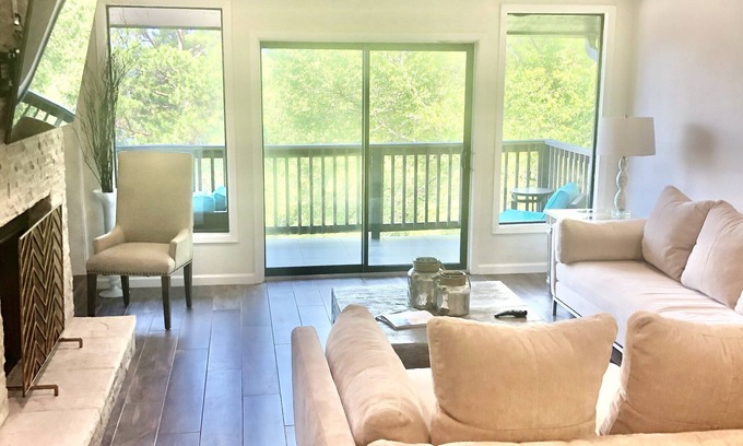 Rockwell Condo | Experience Lakeview Luxury: Newly Updated Condo with Private Boat Dock