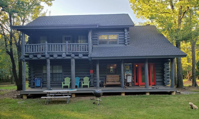 Hulbert Cabin | Experience nature nearby! Cozy 3-bedroom cabin, next to Ft. Gibson Lake!