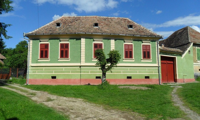 Richis House | Experience the countryside, stay in a traditional saxon house in Transylvania