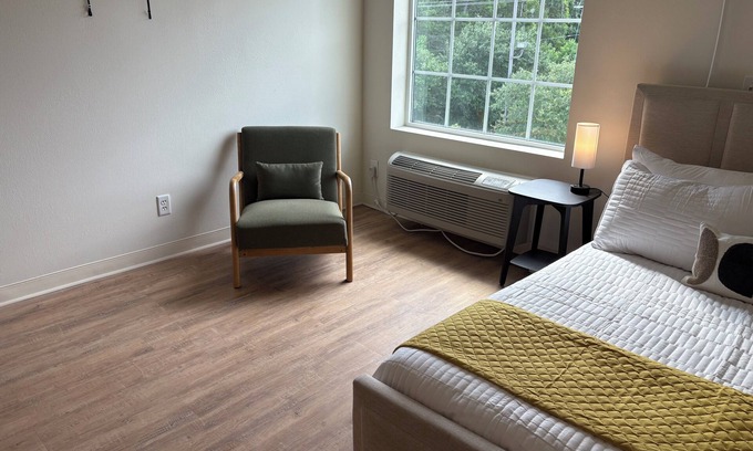 Covington Apartment | Explore our modern amenities, thoughtful floor plans, and prime location.