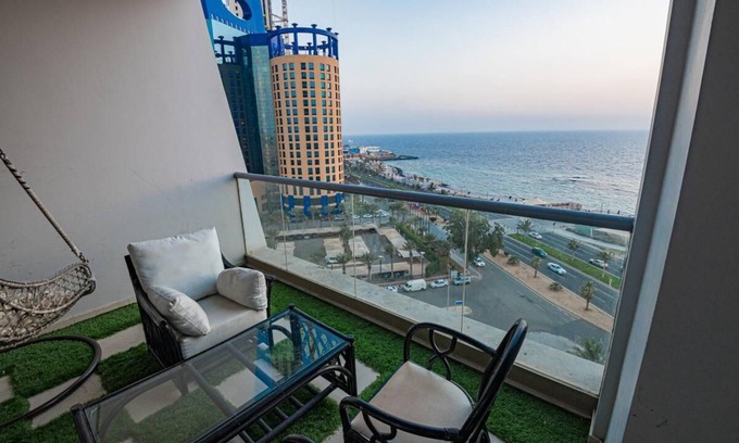 Ash Shati Apartment | Exquisite Apartment with Spectacular Sea Views in Jeddah's Heights Tower