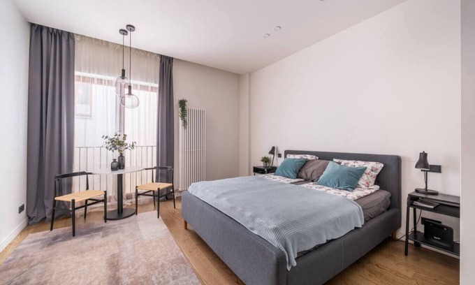 Zemgale Suburb Apartment | Exquisite Studio in Old Town Riga