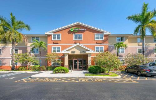 Hunt Club Hotel | Extended Stay America Suites - West Palm Beach - Northpoint Corporate Park