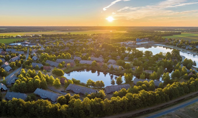 Nooitgedacht House | Extra luxury 8-person Wellnessfarmhouse in the holiday park Hof van Saksen