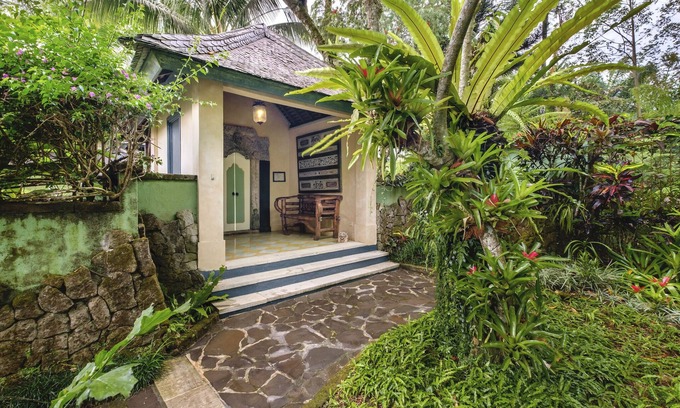 Kerta Villa | Extraordinary Escape with head-turning Style in Nature for Families
