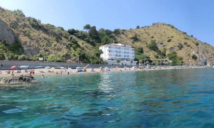 Capo d'Orlando Apartment | Extraordinary Holiday House 50 meters from the sea in Capo d'Orlando - San Gregorio