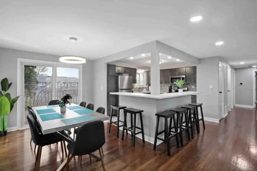Forestview House | Extravagance in Schaumburg