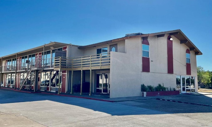 College Station Hotel | EZ Travel Inn College Station