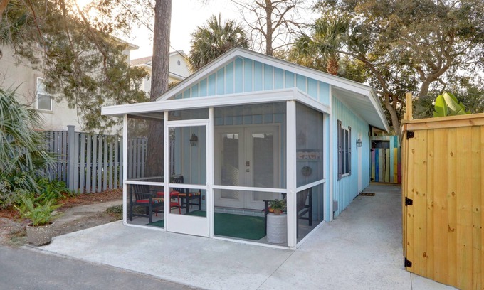East Beach House | EZBreezy 1 bedroom home located on St. Simons popular East Beach
