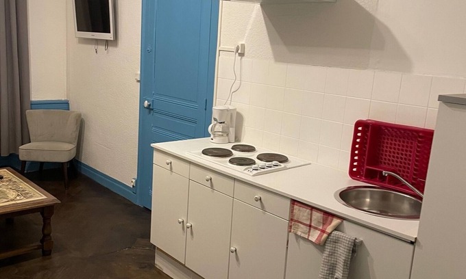 Gueret Apartment | F2 - 1 bedroom with 1 double bed and sofa bed