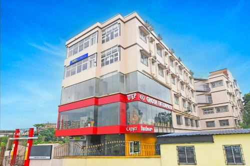Dumdum Hotel | FabHotel BN Palace - Near Belgharia expressway