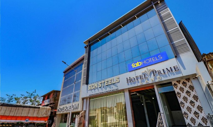Dharavi Hotel | FabHotel Prime Land - Nr BKC