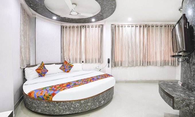Gandhinagar Hotel | FabHotel Skylon