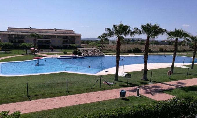 San Jorge House | Fabuloso alojamiento compuesto por 4 chalets adosados de lujo en Panorámica Golf para 28 personas piscina con CIRCUITO SPA