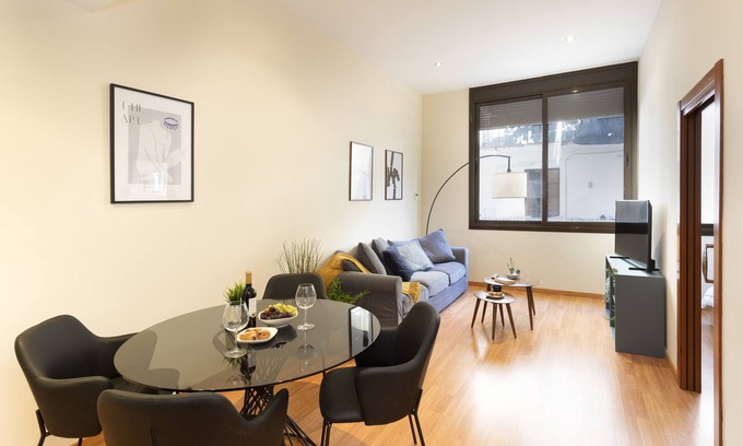 Esquerra de l'Eixample Apartment | Fabulous 3-Bedroom Apartment Eixample