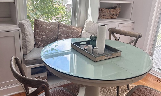 Elgin House | Fabulous 3-bedroom house with AC in charming Elgin