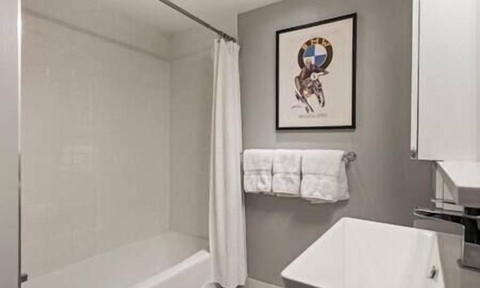 West End House | Fabulous 4 Bedroom Townhome, Aspen, Patio, Balcony