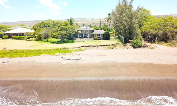 Kekaha House | Fabulous 5 br for 15 private beachfront Estate!