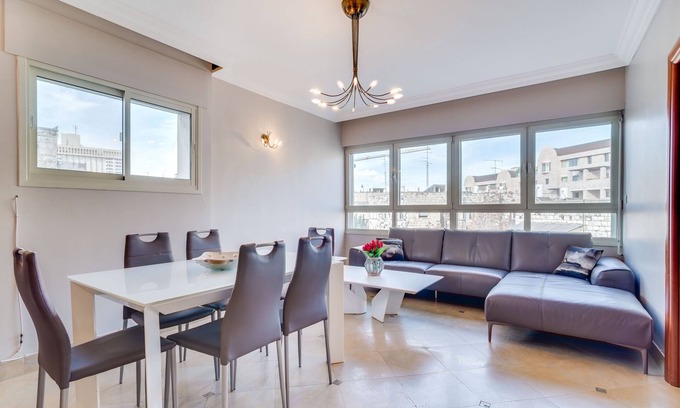 Mamilla Condo | Fabulous Kosher Apartment 3 BR + Den in Amazing Central Location!