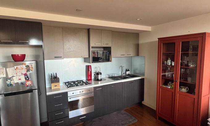 Northcote Apartment | Fabulous Location