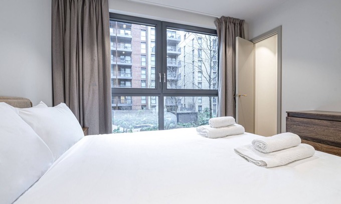 Tottenham Hale Apartment | Fabulous North London Flat