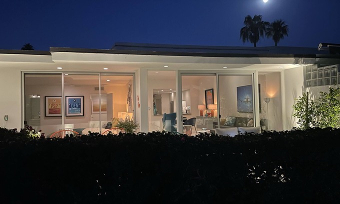 Indian Canyon House | Fabulous Remodeled Mid-Century Townhouse in South Palm Springs!