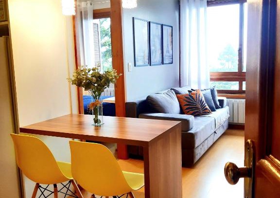 Bairro Lago Negro Apartment | Faça tudo a pé! Vista! Ar cond! Tv Smart!