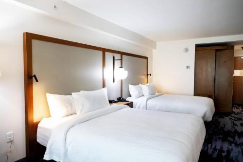 Highland Park Hotel | Fairfield by Marriott Inn & Suites Louisville Airport