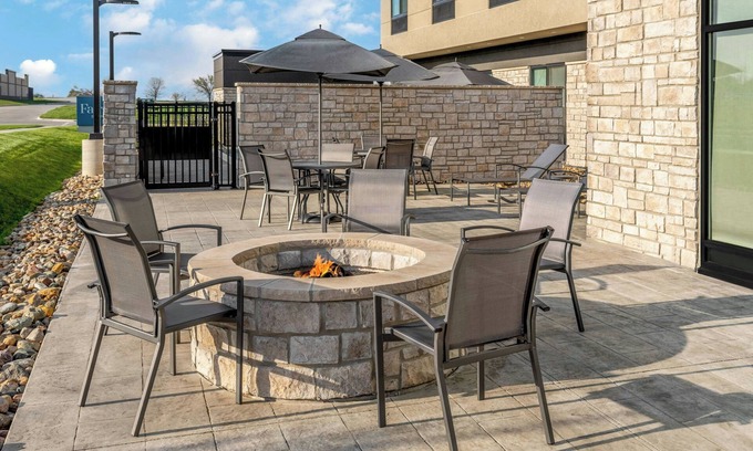 Norwalk Hotel | Fairfield by Marriott Inn & Suites Norwalk