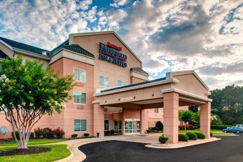 Emporia Hotel | Fairfield Inn and Suites by Marriott Emporia I-95
