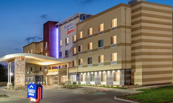 Griesbach Hotel | Fairfield Inn & Suites by Marriott Edmonton North