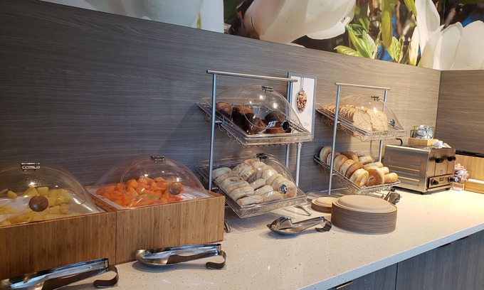 Savannah Hotel | Fairfield Inn & Suites by Marriott Savannah Midtown