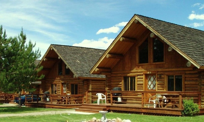 Fairmont Cabin | Fairmont Chalets Montana 3