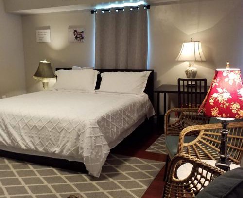 Wynnefield House | Fairmount House at The Mann Free Street Parking Quiet Spacious