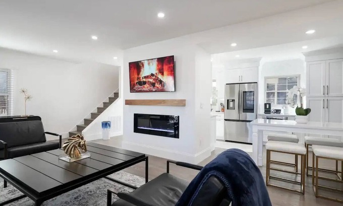 Drayton House | Fairview Luxury Oasis