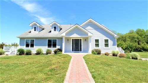Lower Township House | Fairwinds Cottage