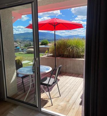 Poisy Bed & Breakfast | FalHappy House
